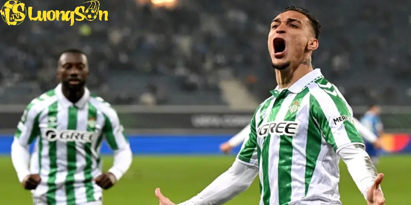 Antony Phấn Khởi: Cuộc Chuyển Mình Sau Khi Rời Man Utd 4 Antony hòa nhập triết lý tấn công Betis và liên tục tỏa sáng