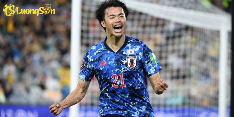 Mitoma Chấn Thương Mắt Cá: Lỡ Trận Gặp MU, Brighton Đối Mặt Thử Thách 4 Vai trò của Mitoma đối với đội tuyển Nhật và Brighton